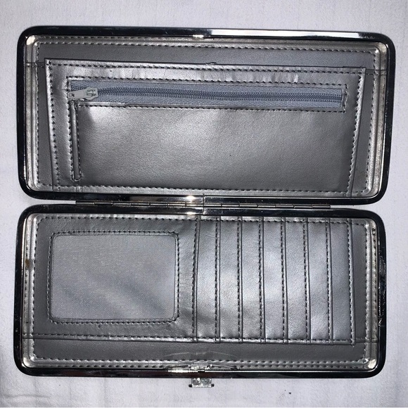 🆕 Silver Sequin Clutch Wallet Women’s Card Holder 2 Section Flippy Expressions - Picture 5 of 10